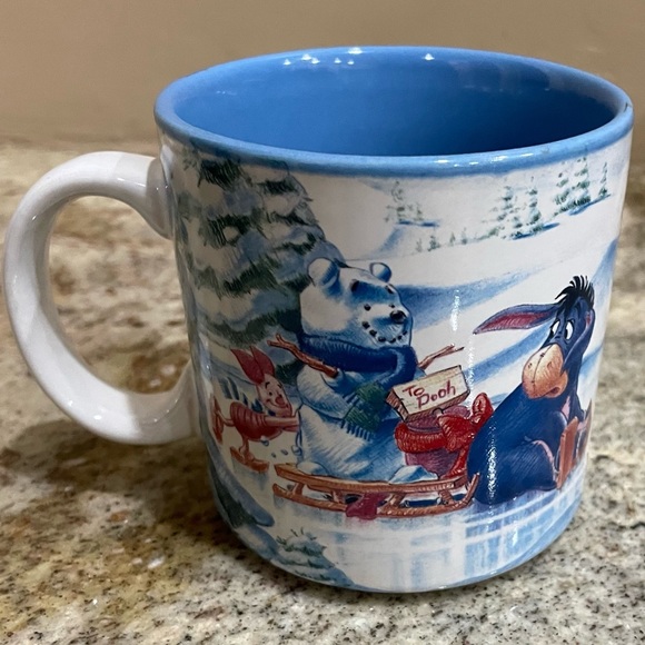 DISNEY STORE POOH'S WINTER WONDERLAND 1996 CERAMIC COFFEE CUP MUG - Picture 2 of 5
